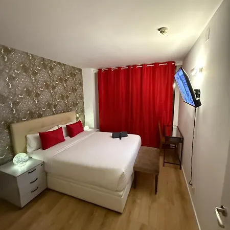 Room Plaza Madrid Exterior photo